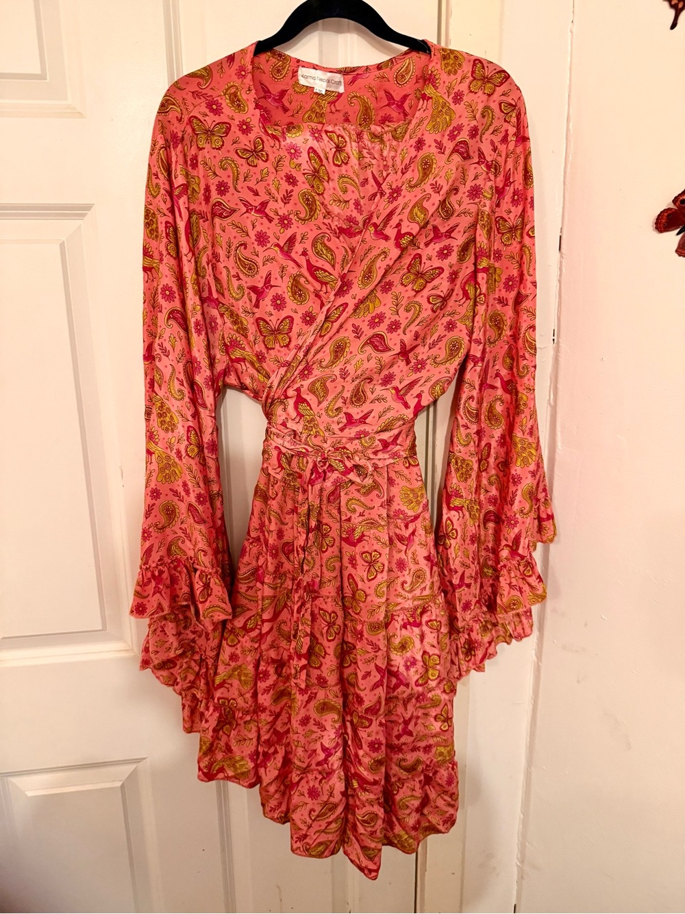 Karmanapal Silk Set top, skirt, robe